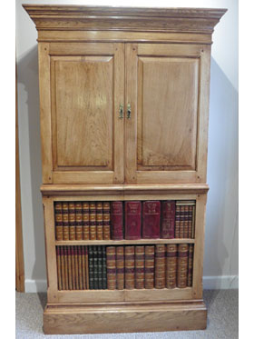 The Felbrigg with Ammo Safe Bespoke Gun Cabinet