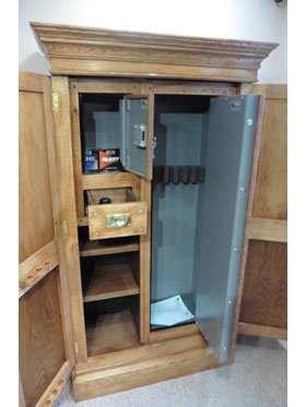 The Felbrigg with Ammo Safe Bespoke Gun Cabinet