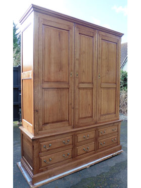 The Panxworth Bespoke Gun Cabinet