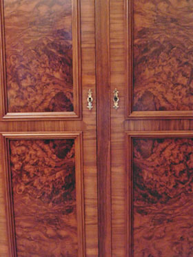 The Sandringham Bespoke Gun Cabinet with Ammo Safe
