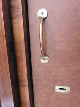 The Sandringham Bespoke Gun Cabinet with Ammo Safe
