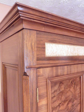 The Sandringham Bespoke Gun Cabinet with Ammo Safe